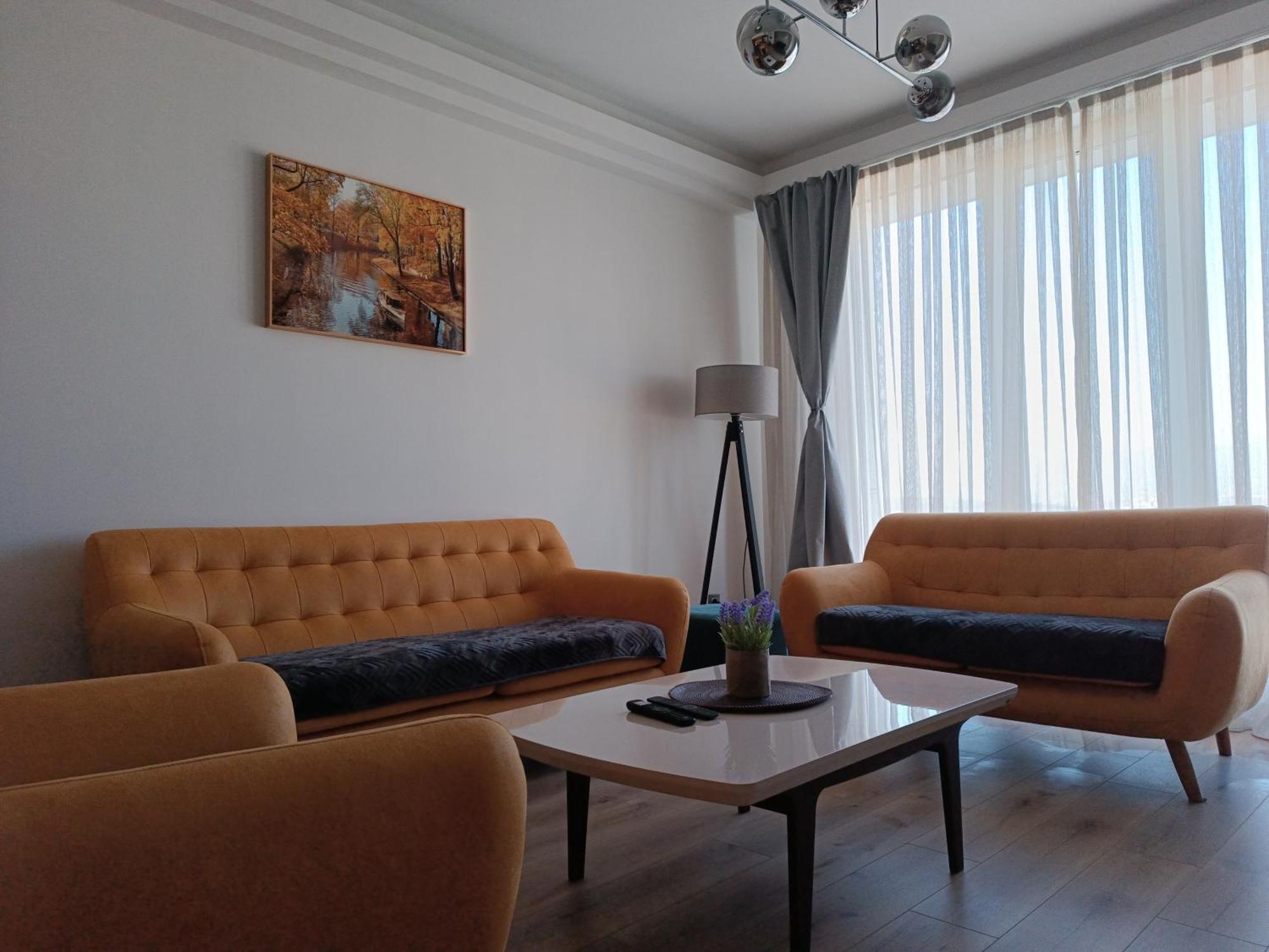 19Th & 18Th Floor Secure Apartments With Pool & Fitness & Parking Included In Price Скопие Екстериор снимка