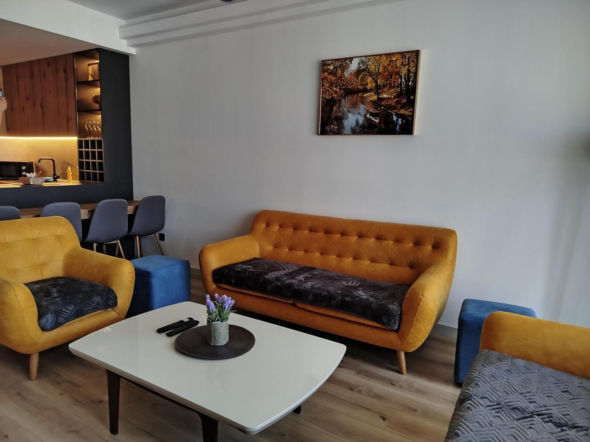 19Th & 18Th Floor Secure Apartments With Pool & Fitness & Parking Included In Price Скопие Екстериор снимка